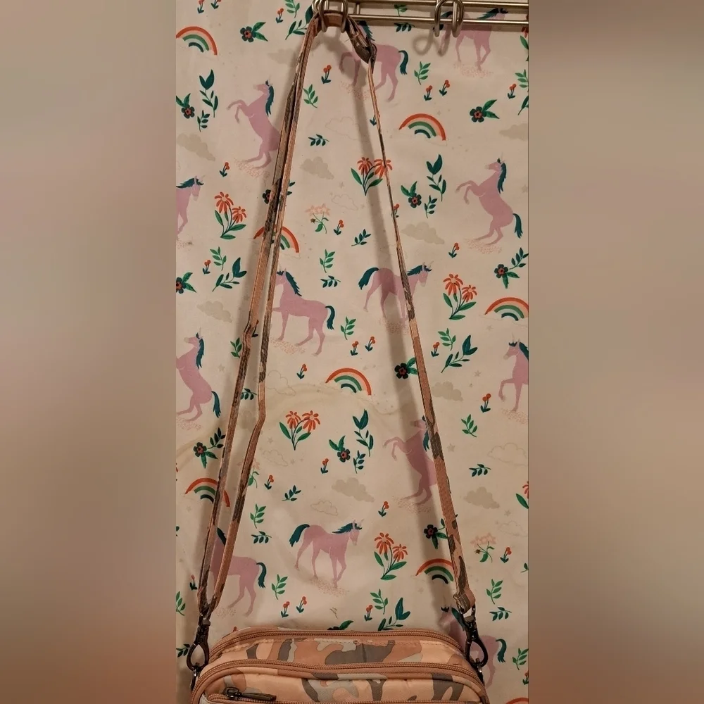 NWOT Lug Roundabout Pink & Grey Camo Nylon Neutral Casual Everyday Purse Bag